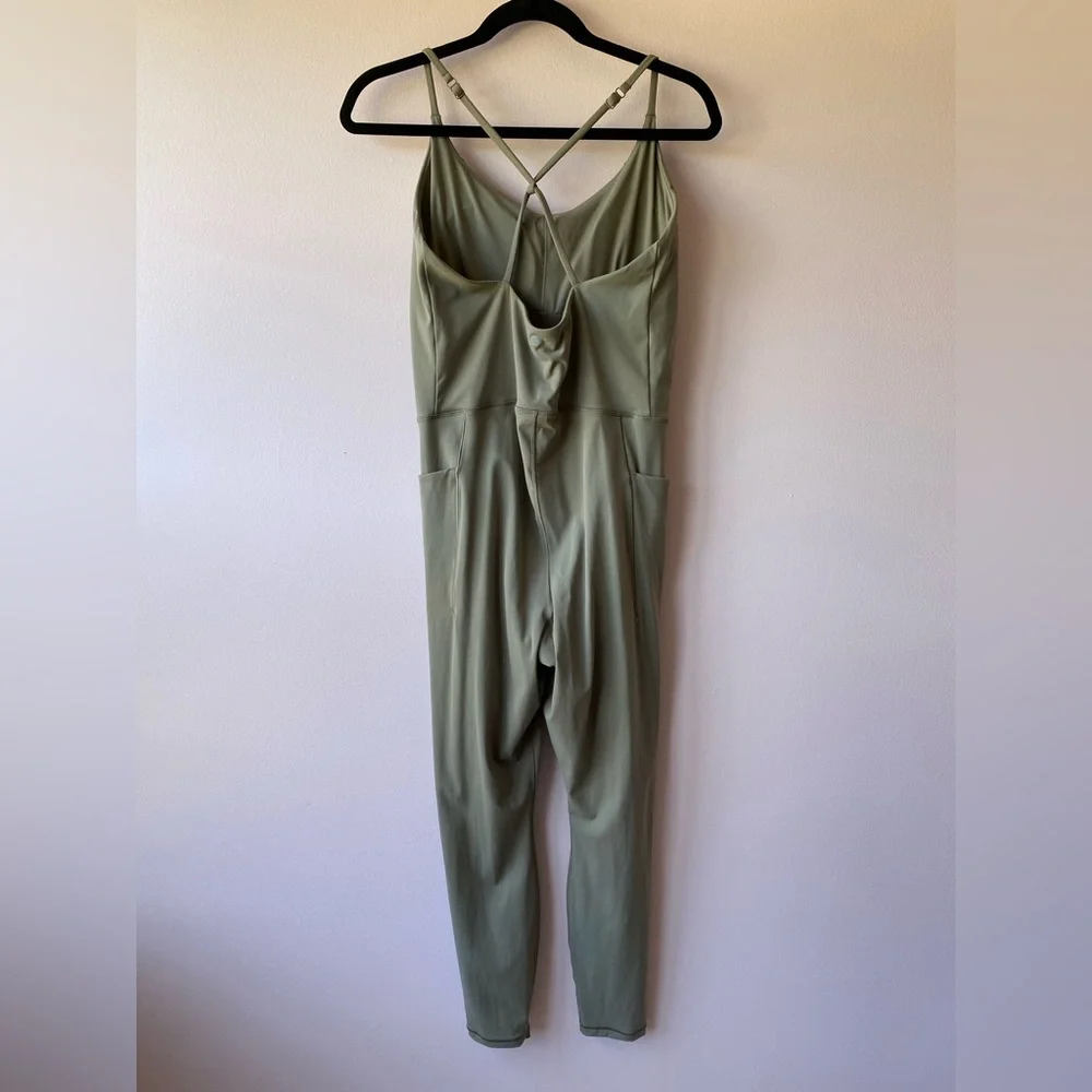 CALIA by Carrie Underwood Inspire Adjustable Strap Bodysuit, Large Gray